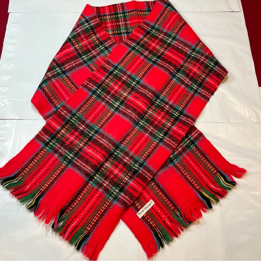 Royal Stewart VTG RED Green wide tartan PLAID Scarf JAPAN acrylic Fringe 47”Long